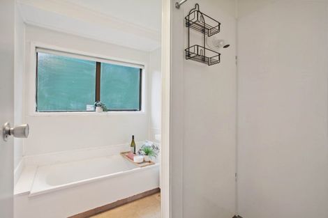 Photo of property in 82 Glen Road, Ranui, Auckland, 0612