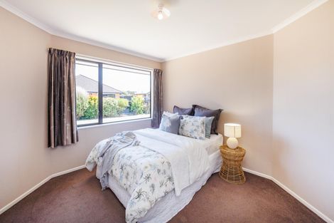 Photo of property in 4 Nevada Way, Kelvin Grove, Palmerston North, 4414