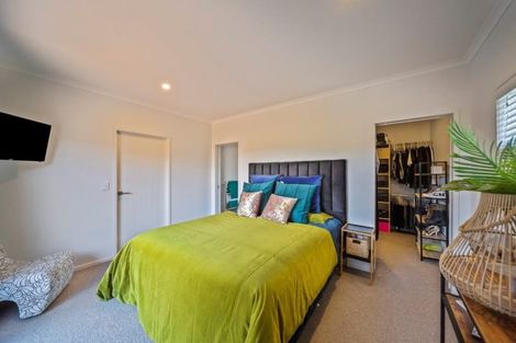 Photo of property in 5a Tupuhi Place, Highlands Park, New Plymouth, 4312