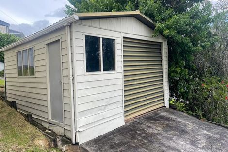 Photo of property in 68 Reynella Drive, Massey, Auckland, 0614