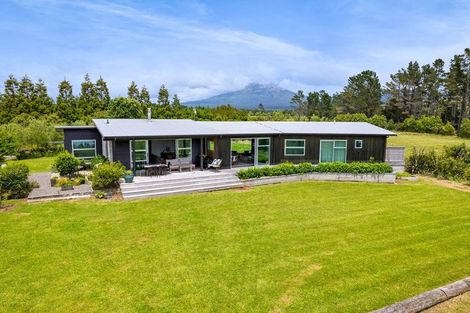 Photo of property in 438 Alfred Road, Kaimiro, New Plymouth, 4371