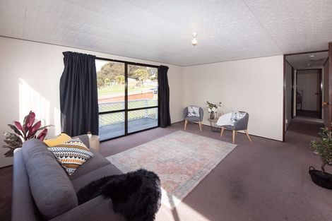 Photo of property in 14 Awatea Street, Ranui, Porirua, 5024