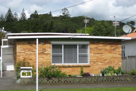 Photo of property in 44 Pendarves Street, New Plymouth, 4310