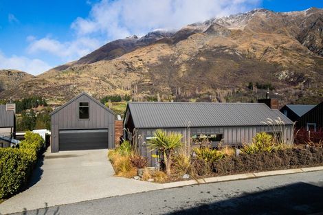 Photo of property in 3 Kincaid Place, Arthurs Point, Queenstown, 9371