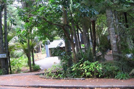 Photo of property in 42 Valley Road, Titirangi, Auckland, 0604