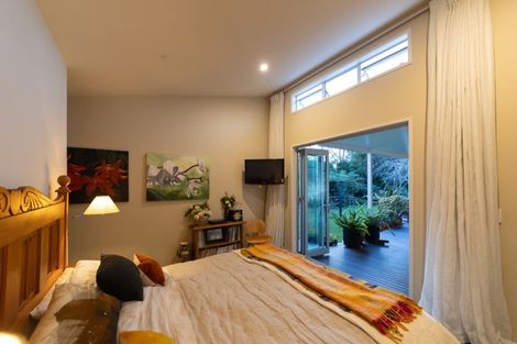 Photo of property in 72 Pahiatua Street, Hokowhitu, Palmerston North, 4410