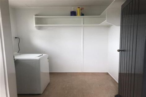 Photo of property in 9 Karaka Street, Merrilands, New Plymouth, 4312