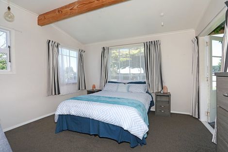 Photo of property in 16 Punga Street, Tangimoana, 4822