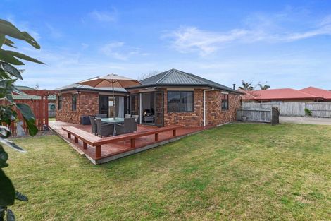 Photo of property in 5 Lamia Grove, Papamoa Beach, Papamoa, 3118