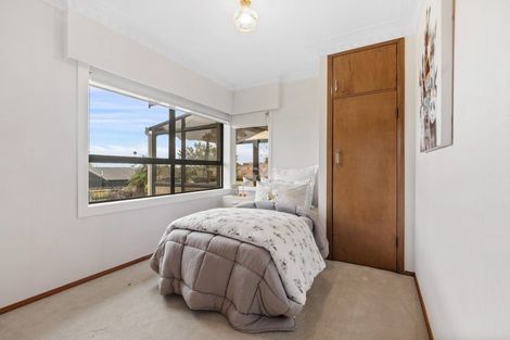 Photo of property in 10 Renwick Street, Papakura, 2110