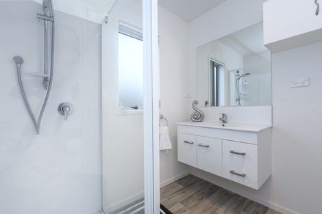 Photo of property in 11 Kamahi Crescent, Papamoa Beach, Papamoa, 3118