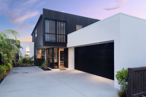 Photo of property in 147b Marine Parade, Mount Maunganui, 3116