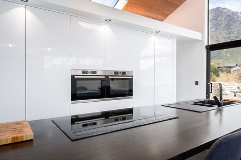 Photo of property in 7b Rannoch Drive, Jacks Point, Queenstown, 9371