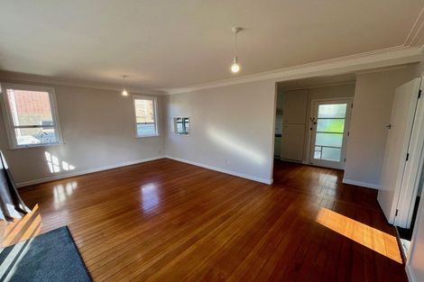 Photo of property in 15 Pine Avenue, Henderson, Auckland, 0612