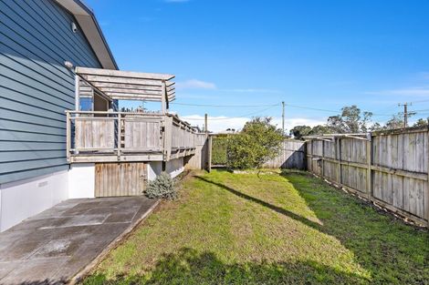 Photo of property in 3 Gazelle Avenue, Beach Haven, Auckland, 0626