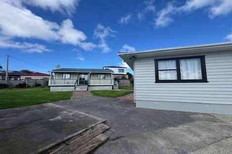 Photo of property in 21 Tranent Road, Mangere, Auckland, 2022