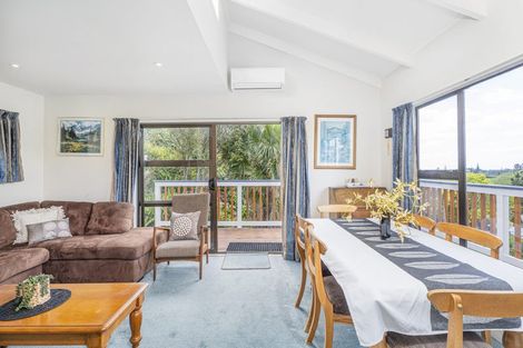 Photo of property in 8 Ocean Beach Road, Tairua, 3508