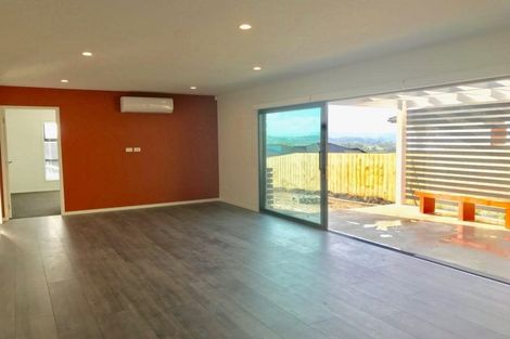 Photo of property in 65 Wainui Road, Silverdale, 0932