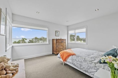 Photo of property in 48 Queen Street, Northcote Point, Auckland, 0627