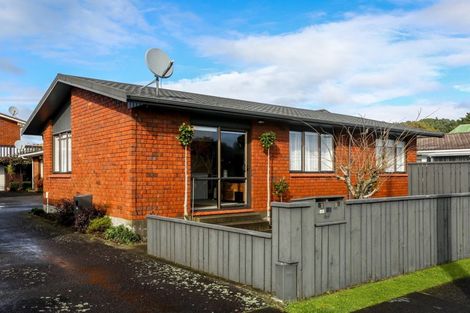 Photo of property in 1/41 Fulford Street, New Plymouth, 4310
