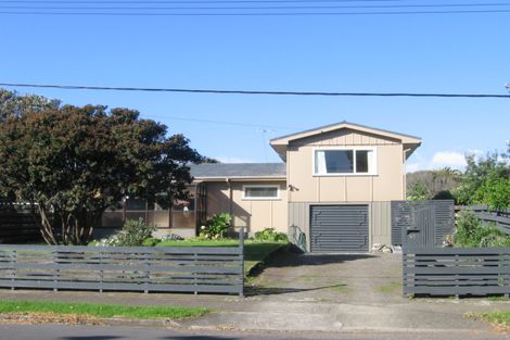 Photo of property in 90 Field Way, Waikanae Beach, Waikanae, 5036