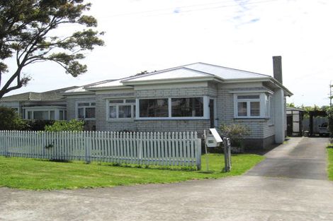 Photo of property in 163 Coronation Road, Mangere Bridge, Auckland, 2022