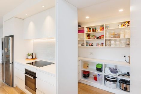 Photo of property in 36 Dogwood Way, Milson, Palmerston North, 4414