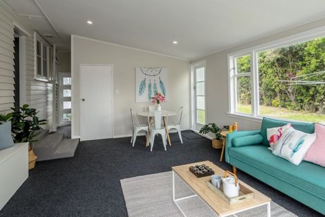 Photo of property in 2752 Lake Ferry Road, Pirinoa, Featherston, 5772