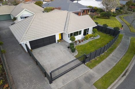 Photo of property in 23 Althorp Place, Avonhead, Christchurch, 8042