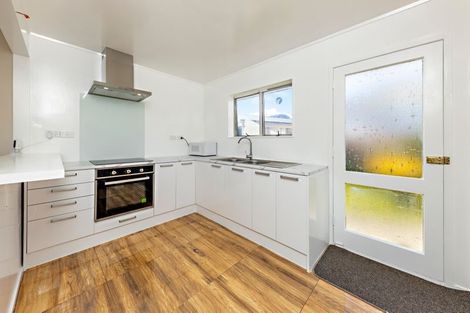 Photo of property in 1/30 Coles Crescent, Papakura, 2110