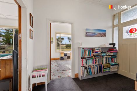 Photo of property in 6189 Middlemarch-sutton Road, Middlemarch, 9597