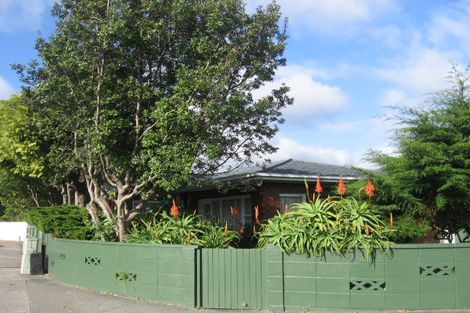 Photo of property in 128 Woburn Road, Woburn, Lower Hutt, 5010