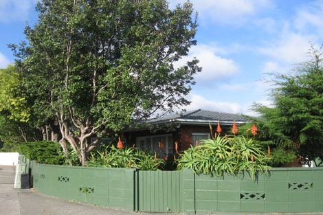 Photo of property in 128 Woburn Road, Woburn, Lower Hutt, 5010