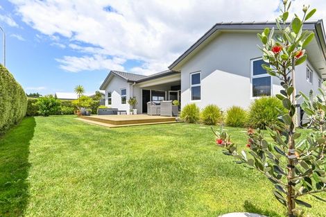 Photo of property in 4 Young Place, Taradale, Napier, 4112
