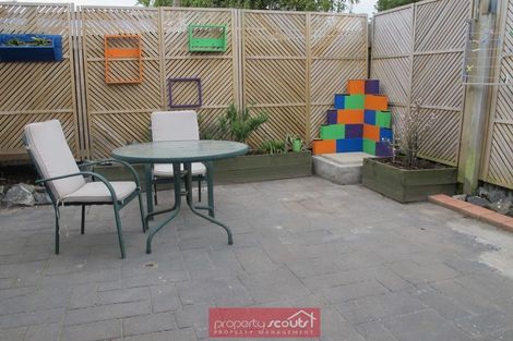 Photo of property in 4 Bathgate Street, South Dunedin, Dunedin, 9012