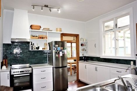 Photo of property in 20 Weraroa Road, Levin, 5510