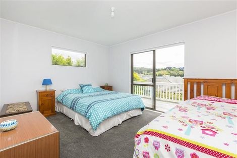 Photo of property in 18 Kahurangi Place, Snells Beach, 0920