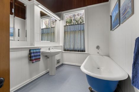 Photo of property in 13 Herne Bay Road, Herne Bay, Auckland, 1011