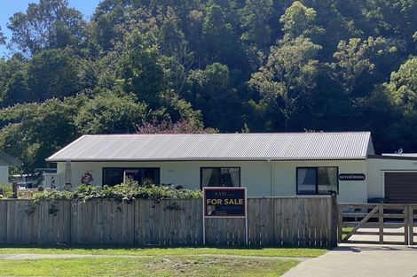 Photo of property in 28 Beattie Road, Kawerau, 3127