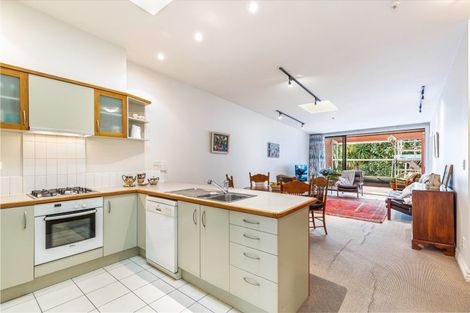 Photo of property in 3/36 Victoria Road, Devonport, Auckland, 0624