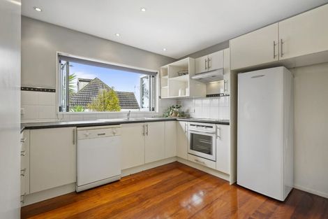 Photo of property in 2/22 Valley Road, Browns Bay, Auckland, 0630