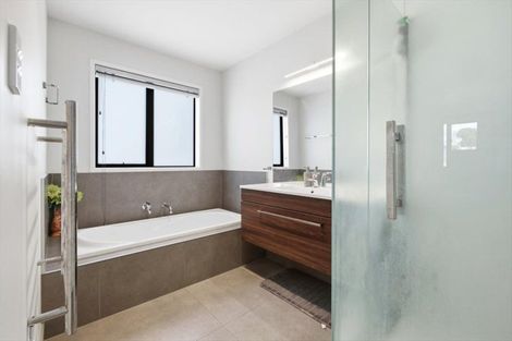 Photo of property in 1 Gisborne Road, Te Puke, 3119