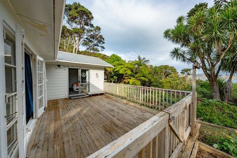 Photo of property in 2 Ocean View Road, Huia, Auckland, 0604