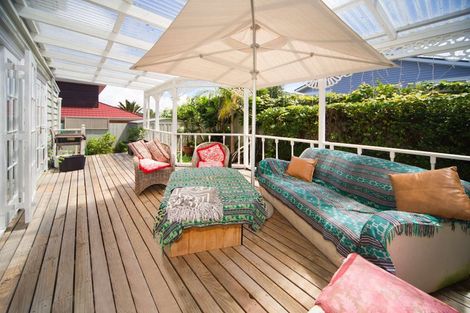 Photo of property in 35 Roberton Road, Avondale, Auckland, 1026