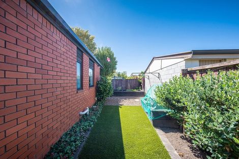 Photo of property in 5a Mclellan Place, Ilam, Christchurch, 8041