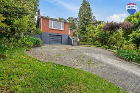Photo of property in 10 Sheehy Grove, Wainuiomata, Lower Hutt, 5014
