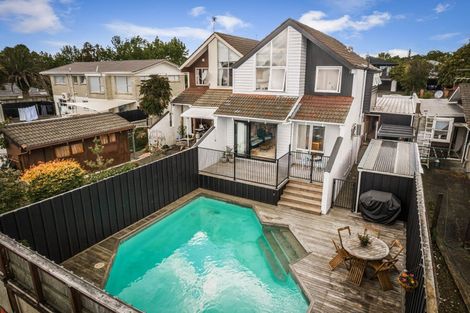 Photo of property in 16a Matuhi Rise, Henderson, Auckland, 0612