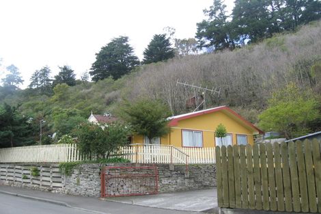 Photo of property in 21 Main Street, Hospital Hill, Napier, 4110