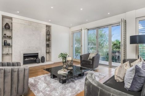 Photo of property in 20 Courtneys, West Harbour, Auckland, 0618