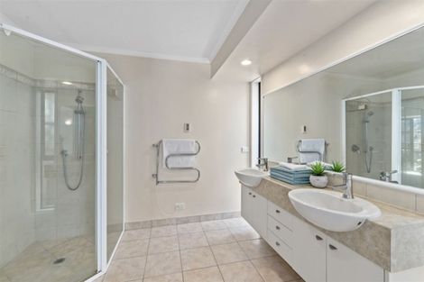 Photo of property in 8 Ballymore Drive, Pinehill, Auckland, 0632